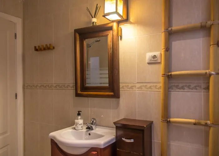 Exotic And Sunny Esmeralda